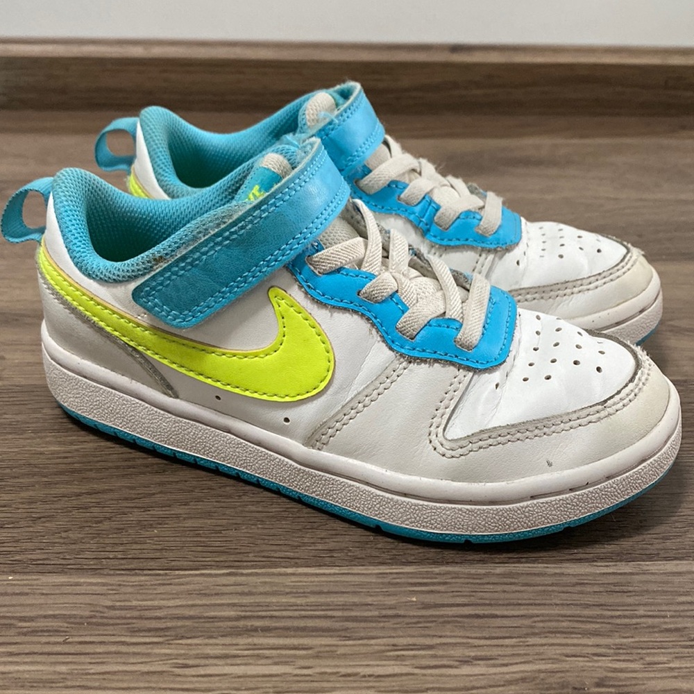Nike Court Borough Low